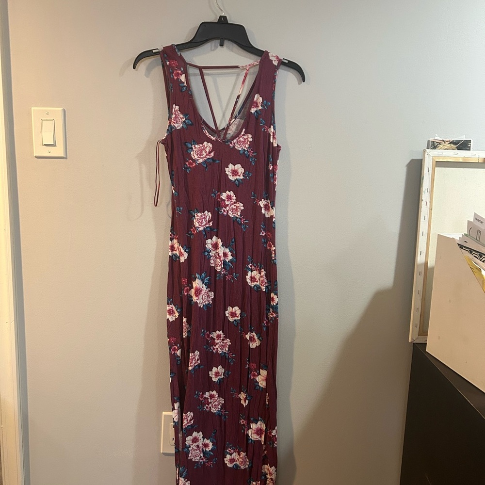 Pink Republic Burgundy Floral Maxi Dress size small - Picture 3 of 6